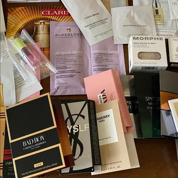 Huge Beauty Samples Bundle - Picture 8 of 9